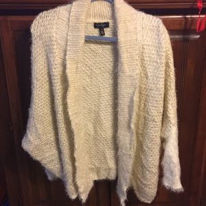 Jessica Simpson sweater